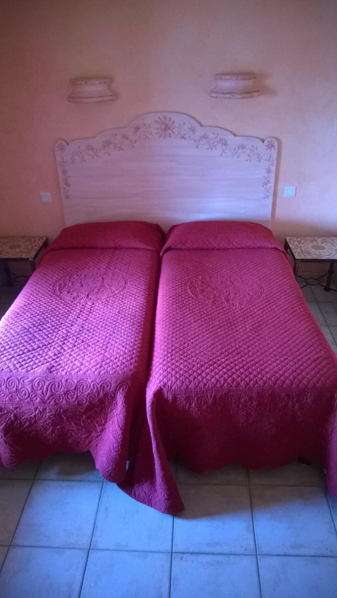 Hotel Les Cavalets Bauduen Room photo